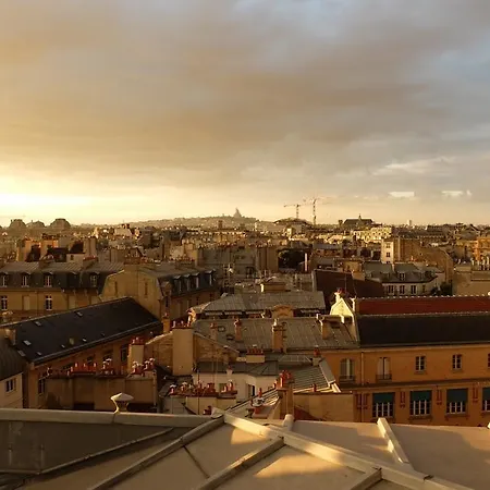Beautiful Studio Paris